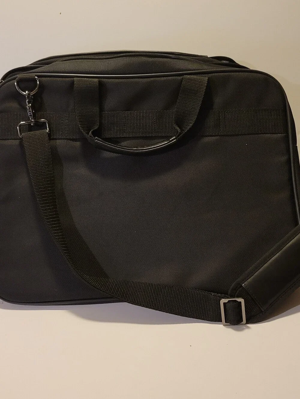 Kenneth Cole Reaction Laptop Computer Bag Style # 535 768